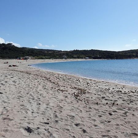 Appartamento Panoramico Calarossa Sardegna อิโซลา โรสซา ภายนอก รูปภาพ