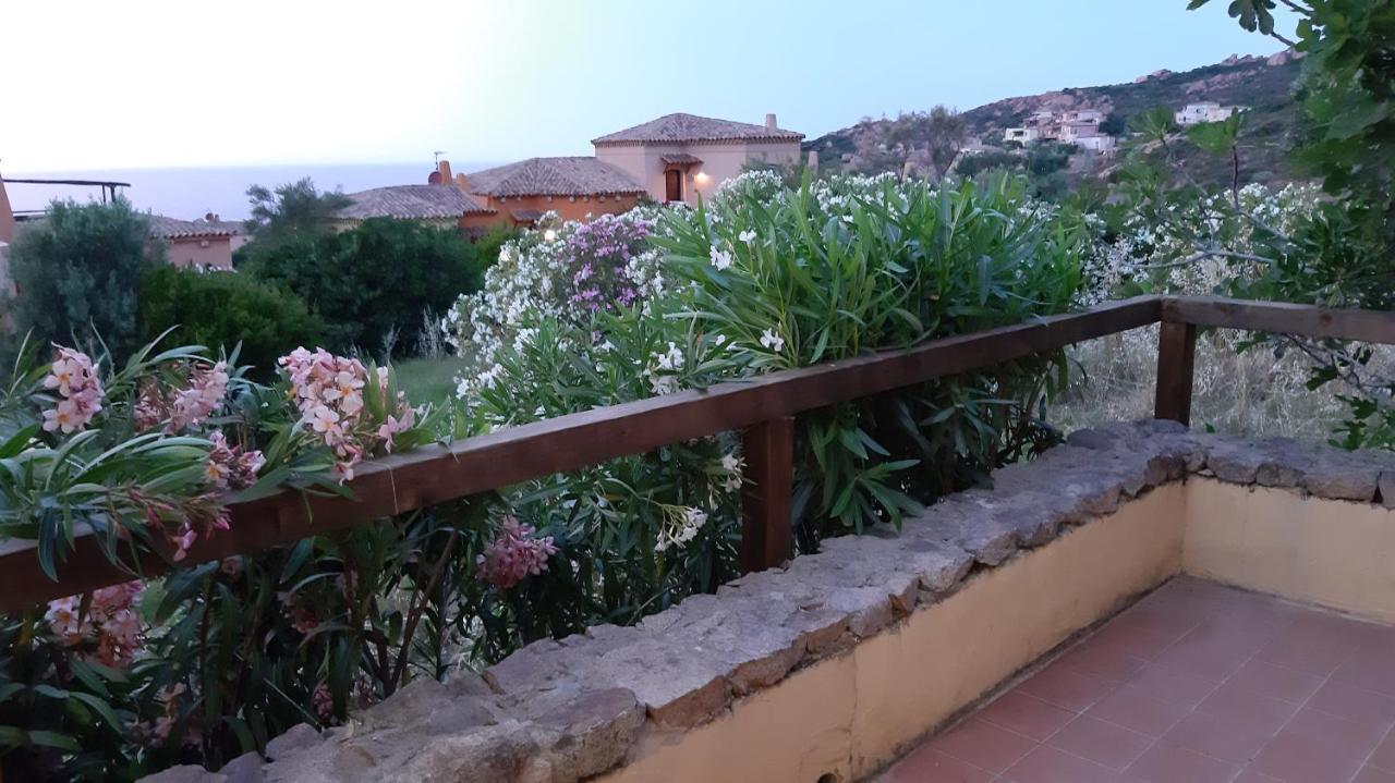 Appartamento Panoramico Calarossa Sardegna อิโซลา โรสซา ภายนอก รูปภาพ