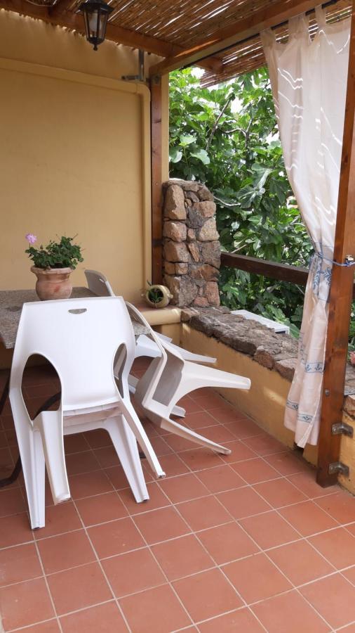 Appartamento Panoramico Calarossa Sardegna อิโซลา โรสซา ภายนอก รูปภาพ