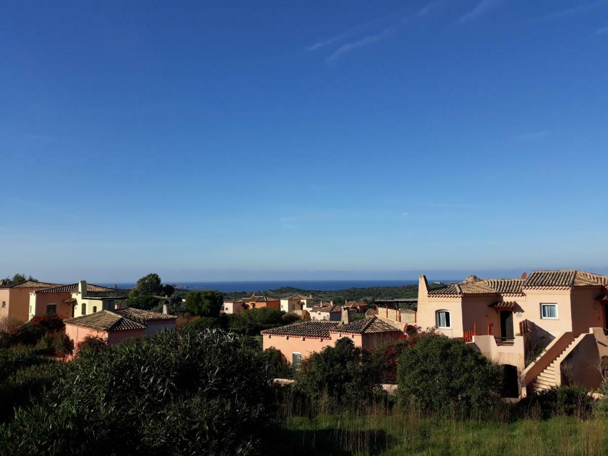 Appartamento Panoramico Calarossa Sardegna อิโซลา โรสซา ภายนอก รูปภาพ